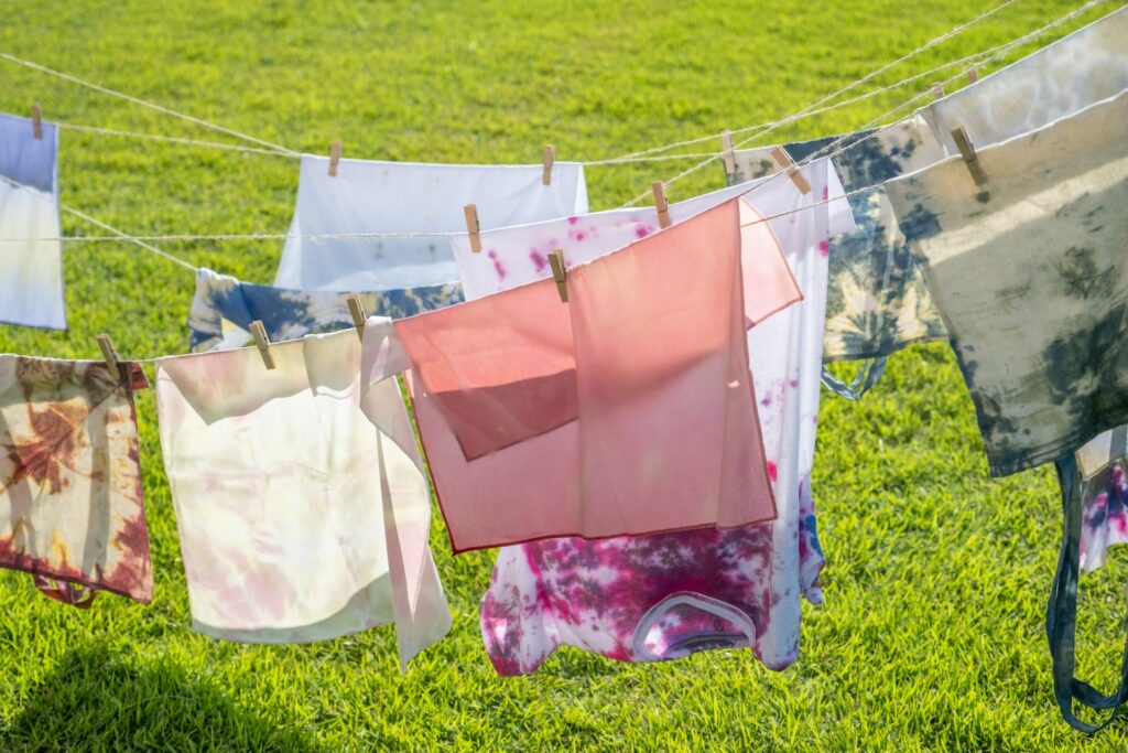 色を編み直す。「染め直し」にみる衣類ケアのかたち