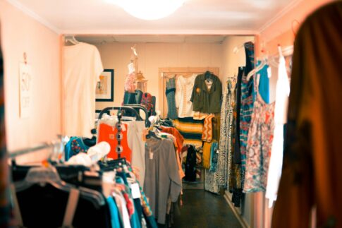 余剰在庫はゴミではない。再流通を支えるshoichiの取り組み